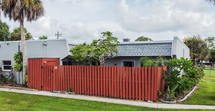 1165 Palm AVE 3B, North Fort Myers 33903, FL