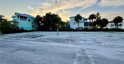 100 Washington AVE, Fort Myers Beach 33931, FL
