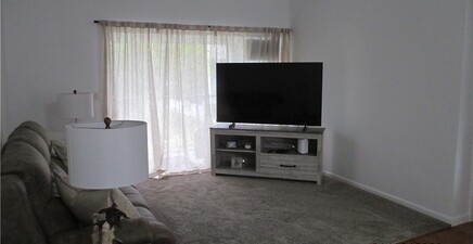 403 SE 43rd TER 10, Cape Coral 33904, FL