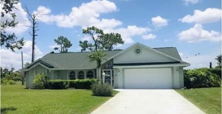 561 Foxcreek DR, Lehigh Acres 33974, FL