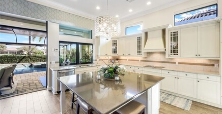 11925 Heather Woods CT, Naples 34120, FL