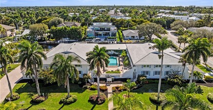 320 14th AVE S 320B, Naples 34102, FL