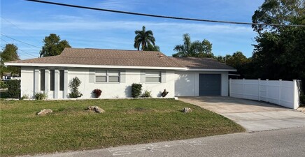 56 Cardinal DR, North Fort Myers 33917, FL
