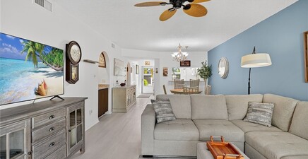 705 Augusta BLVD 705-4, Naples 34113, FL