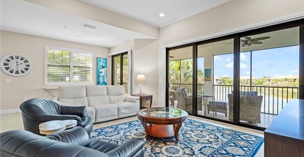 2129 Frangipani CIR 1-201, Naples 34120, FL