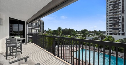 6075 Pelican Bay BLVD 303, Naples 34108, FL