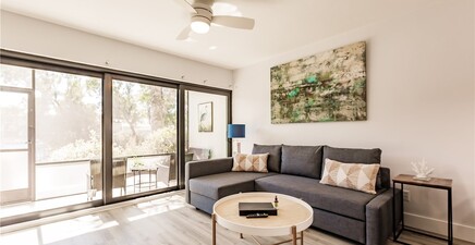 600 Neapolitan WAY 152, Naples 34103, FL