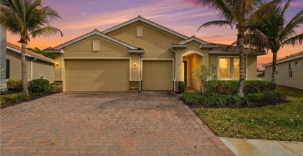 3177 Royal Gardens AVE, Fort Myers 33916, FL