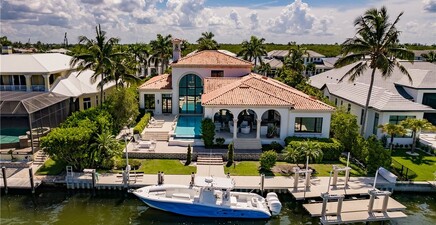 2450 Tarpon RD, Naples 34102, FL