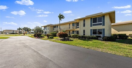 378 Palm DR 4, Naples 34112, FL