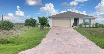 142 Plantation DR, Labelle 33935, FL