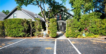 1313 Solana RD W A3, Naples 34103, FL