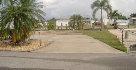 4932 Gulfgate LN, St James City 33956, FL