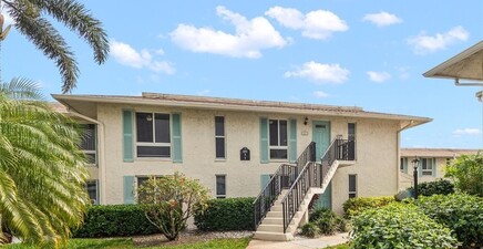 221 Palm DR 221-2, Naples 34112, FL