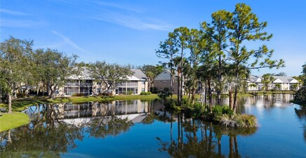 186 Pebble Shores DR 202, Naples 34110, FL