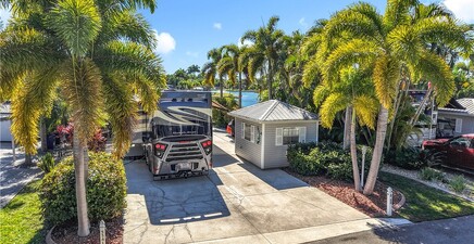 5541 Cypress Woods Resort Dr, Fort Myers 33905, FL