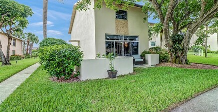 185 Cypress WAY E A106, Naples 34110, FL