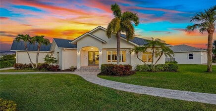 535 Inlet DR, Marco Island 34145, FL