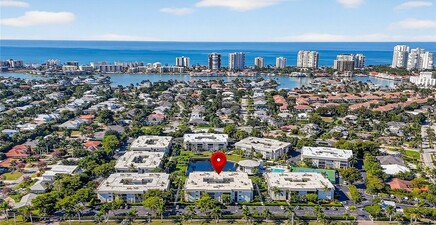 788 PARK SHORE DR B22, Naples 34103-3723, FL
