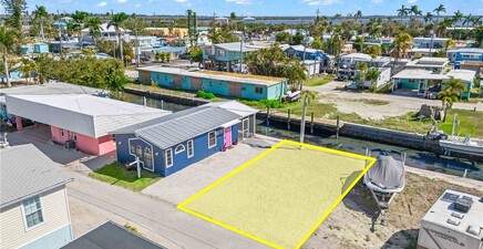 2637 Coco Plum DR, Matlacha 33993, FL