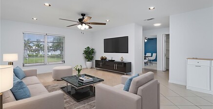 180 Cypress WAY E B212, Naples 34110, FL