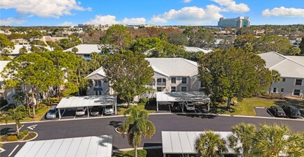 864 Gulf Pavilion DR 202, Naples 34108, FL