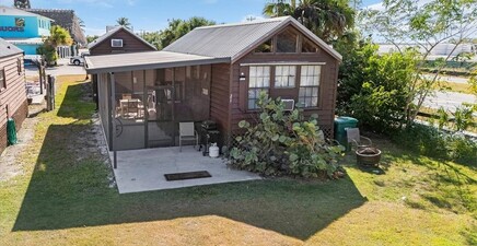 825 Copeland 21, Everglades City 34139, FL