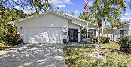 5521 Longleaf DR, North Fort Myers 33917, FL