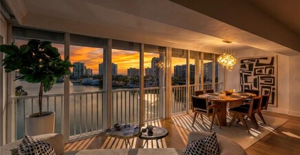 250 Park Shore DR 801, Naples 34103, FL