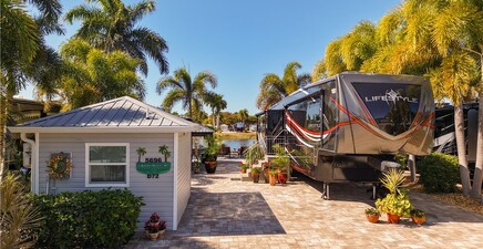 5696 Brightwood Dr., Fort Myers 33905, FL