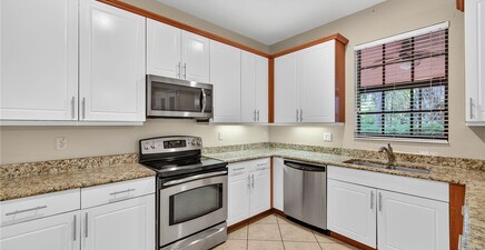 7666 Bristol CIR, Naples 34120, FL