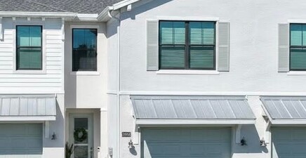 13045 Pembroke DR, Naples 34105, FL