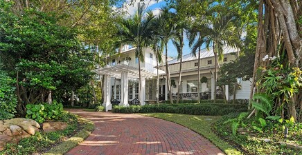 1800 Gordon DR, Naples 34102, FL