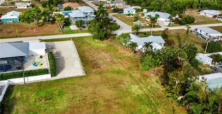 11390 Oakland DR, Bokeelia 33922, FL