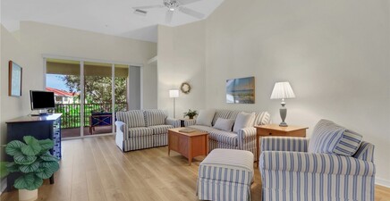 605 Lalique CIR 805, Naples 34119, FL