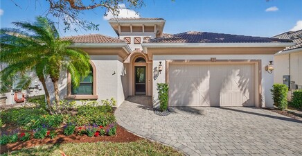 1489 Serrano CIR, Naples 34105, FL