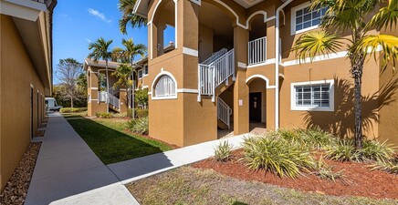1113 Winding Pines CIR 203, Cape Coral 33909, FL