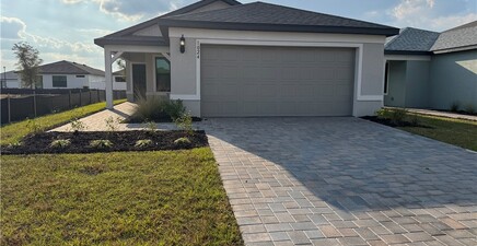 1024 Caloosa Breeze DR, Labelle 33935, FL