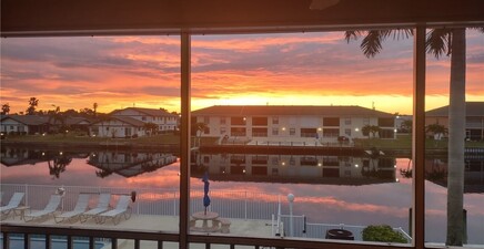 4417 Country Club BLVD B8, Cape Coral 33904, FL