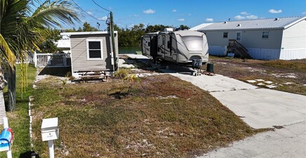 3900 Royal Palm DR, St James City 33956, FL