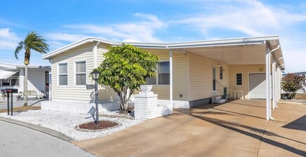 568 Hogan DR, North Fort Myers 33903, FL