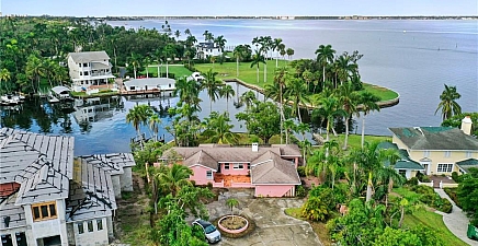 6936 Old Whiskey Creek Dr , Fort Myers 33919, FL