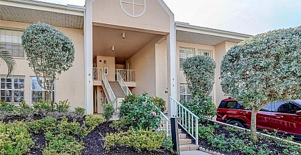 5635 Turtle Bay Dr 7, Naples 34108, FL