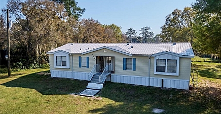 9907 W State Road 78 , Moore Haven 33471, FL