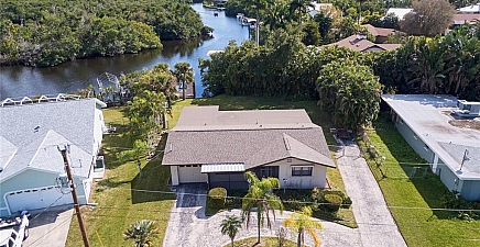 457 Grenier Dr , North Fort Myers 33903, FL