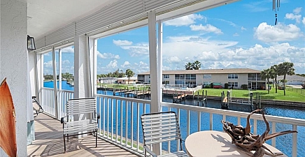 4541 Se 5th Pl 207, Cape Coral 33904, FL