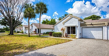 1815 Pine Glade Cir , Fort Myers 33907, FL