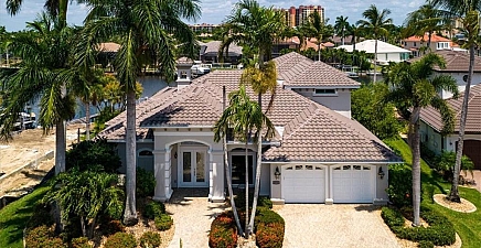 5717 Compass Ct , Cape Coral 33914, FL