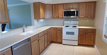 1740 Pine Valley Dr 304, Fort Myers 33907, FL