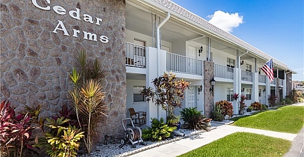 824 Se 46th St 2-b, Cape Coral 33904, Fl